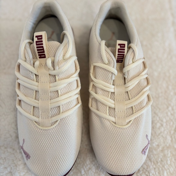 NWT Puma Women's Riaze Prowl Femme Athletic Shoes - Picture 3 of 8